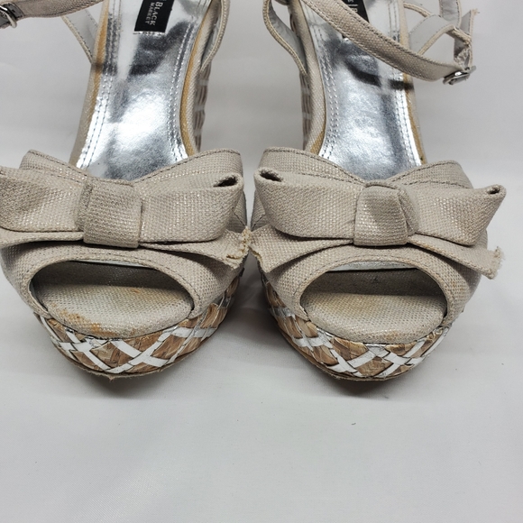 White house black market canvas shimmery wedge 8M - Picture 5 of 8